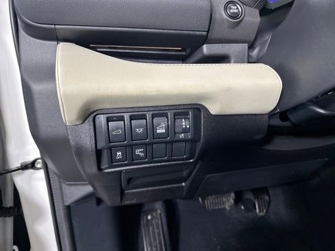 Used 2021 Subaru Ascent Touring w/ Popular Package #2A image 19