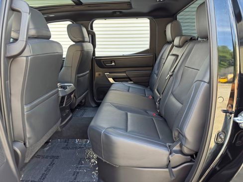 Used 2022 Toyota Tundra Platinum AWD/4WD image 44