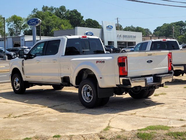 New 2026 Ford F350 Lariat w/ Lariat Ultimate Package AWD/4WD image 3