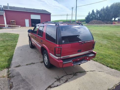 Used 2000 GMC Jimmy SLE AWD/4WD image 2