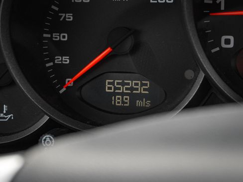 Used 2006 Porsche 911 Carrera image 22