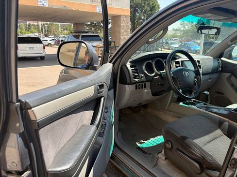 Used 2004 Toyota 4Runner Sport AWD/4WD image 16
