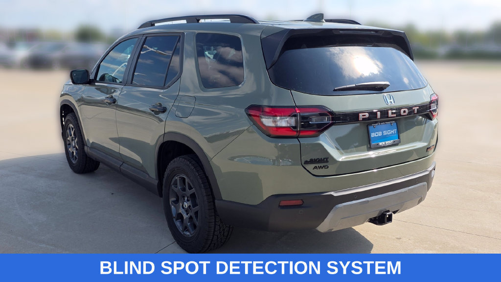 New 2026 Honda Pilot TrailSport image 3