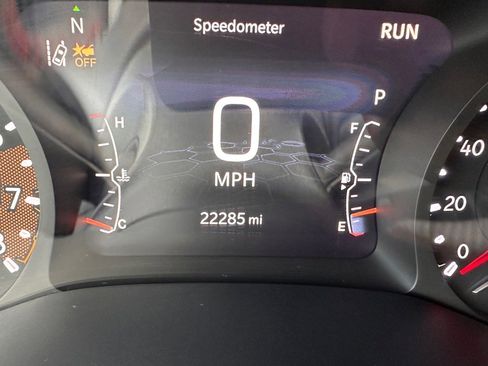 Used 2024 Jeep Compass Trailhawk image 18