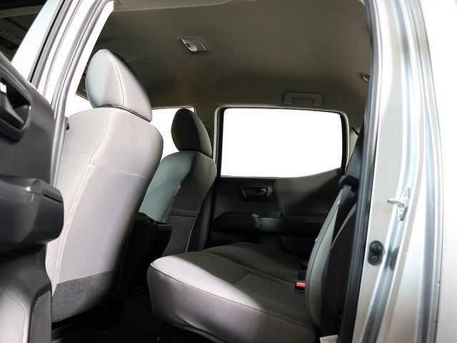 Used 2022 Toyota Tacoma SR AWD/4WD image 15