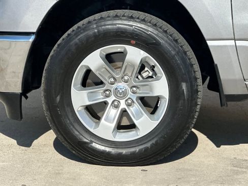 Used 2024 RAM 1500 Laramie image 24