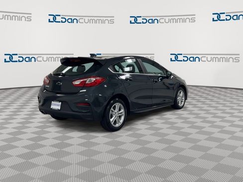 Used 2018 Chevrolet Cruze LT w/ RS Package FWD image 8