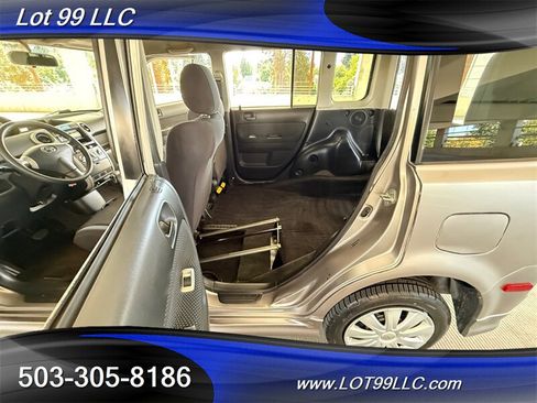 Used 2005 Scion xB FWD image 49