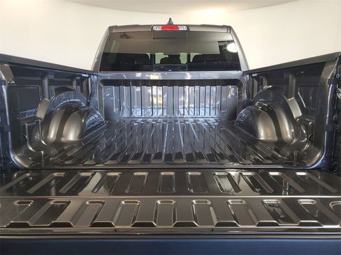 New 2026 RAM 1500 4x4 Crew Cab image 20