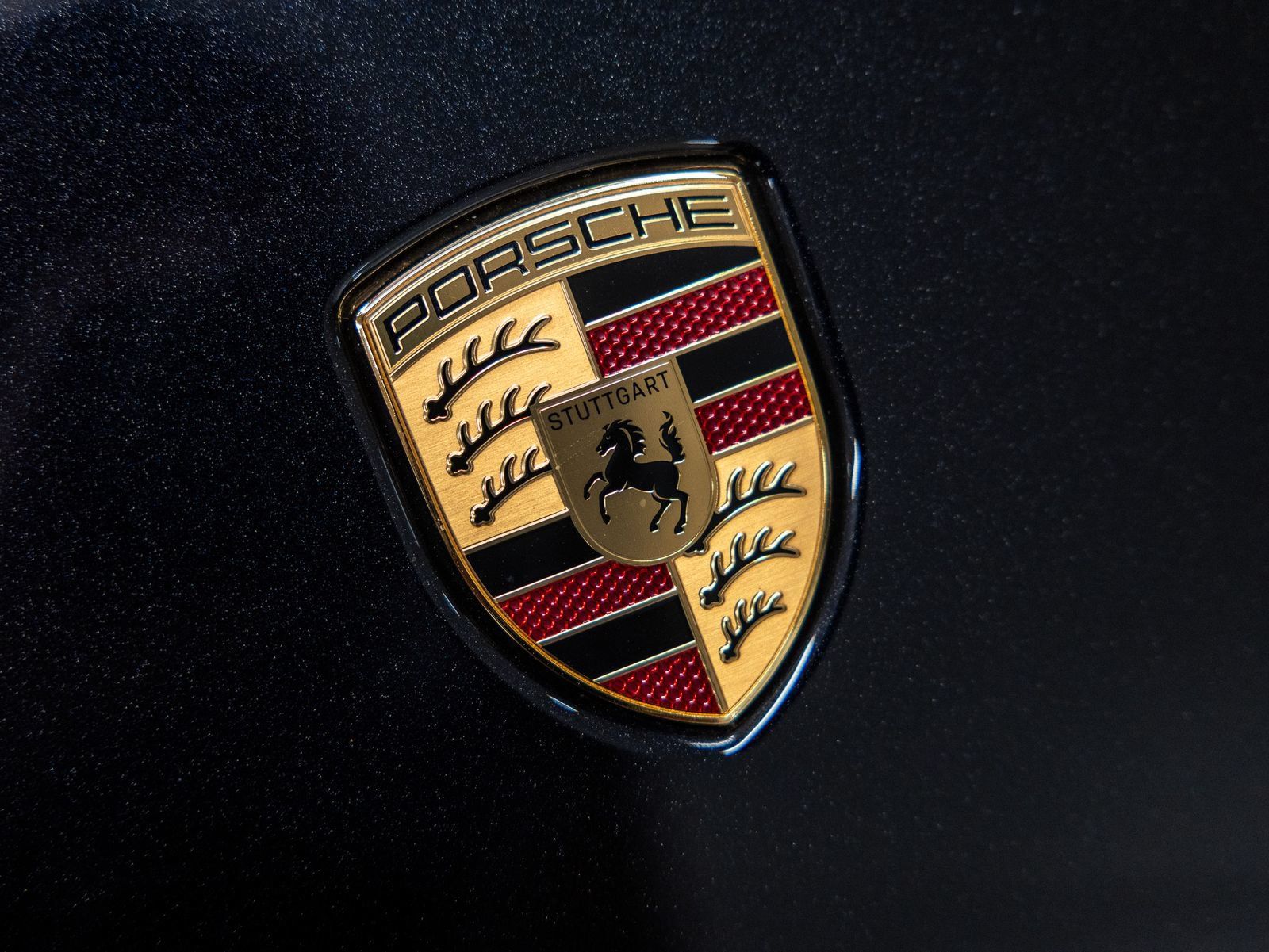 Certified 2025 Porsche Taycan RWD image 18
