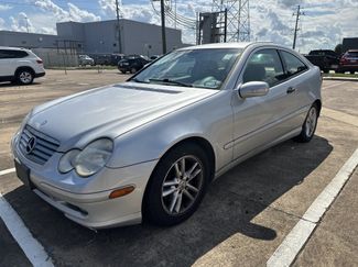 Used 2002 Mercedes-Benz C 230 Coupe video 2