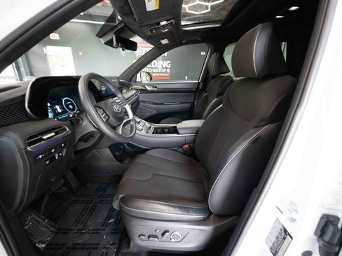 Used 2025 Hyundai Palisade Calligraphy AWD/4WD image 9