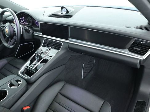 Used 2023 Porsche Panamera 4 Platinum Edition image 24