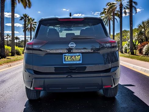 Used 2024 Nissan Rogue S FWD image 6