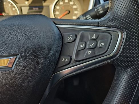 Used 2019 Chevrolet Equinox LT image 24