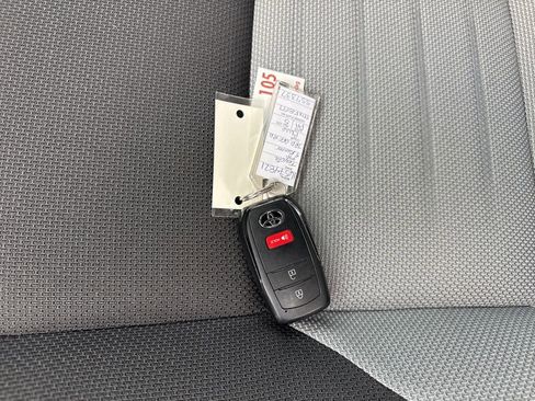 Used 2025 Toyota 4Runner TRD Off-Road image 7