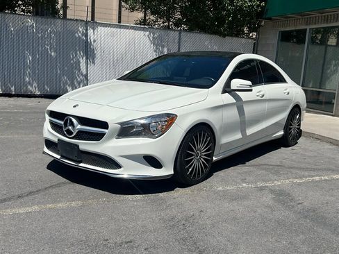 Used 2018 Mercedes-Benz CLA 250 4MATIC image 3