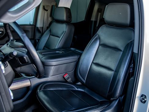 Used 2020 GMC Sierra 1500 SLT image 18