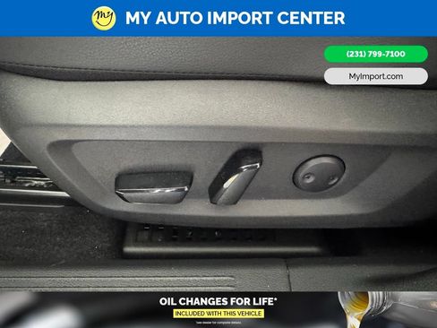 Used 2024 Nissan Rogue SL w/ SL Premium Package FWD image 13