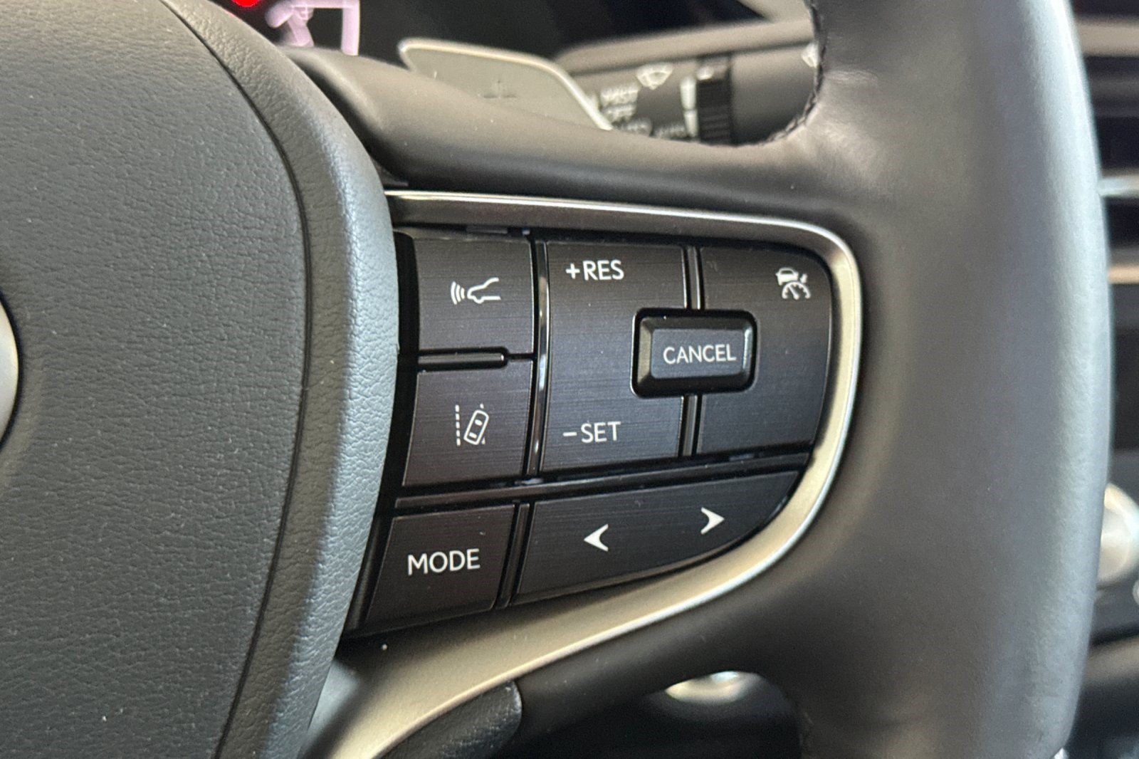 Used 2024 Lexus ES 350 w/ Accessory Package (Z2) FWD image 31