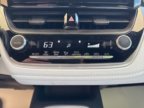 Used 2023 Toyota Corolla SE FWD image 22