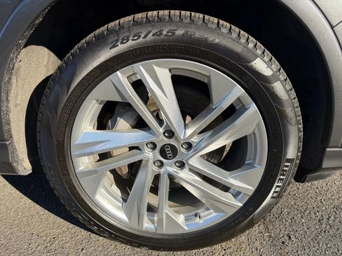 Used 2021 Audi Q7 3.0T Premium Plus w/ Premium Plus Package AWD/4WD image 9