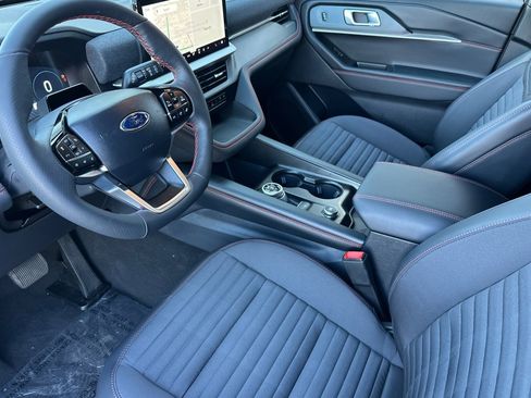 New 2026 Ford Explorer ST-Line w/ ST-Line Street Pack image 10