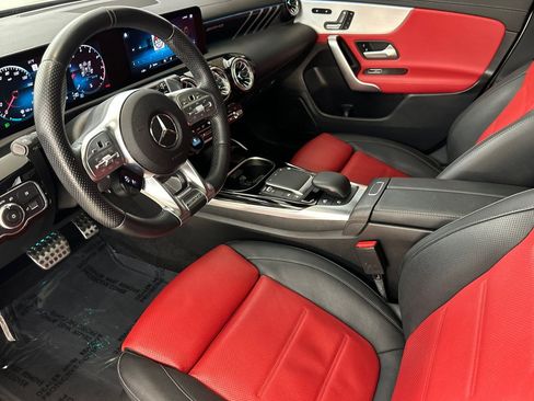Used 2022 Mercedes-Benz CLA 35 AMG 4MATIC image 4