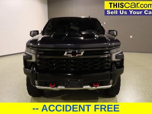 Used 2022 Chevrolet Silverado 1500 ZR2 w/ Technology Package image 2