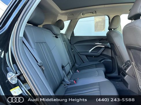 Certified 2025 Audi Q5 Premium AWD/4WD image 38