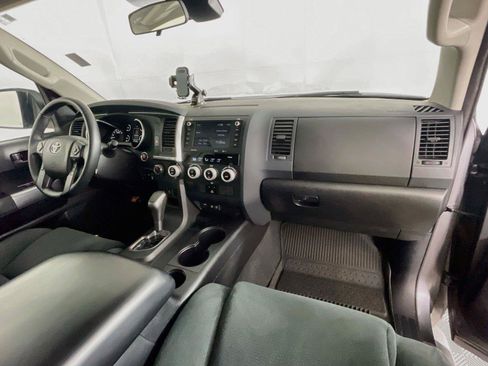 Used 2022 Toyota Sequoia TRD Sport AWD/4WD image 31
