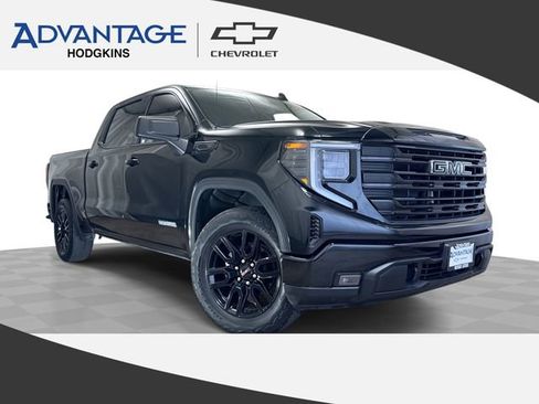 Used 2022 GMC Sierra 1500 Elevation image 1