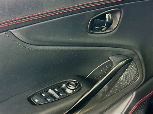 Used 2021 Aston Martin DBX image 19