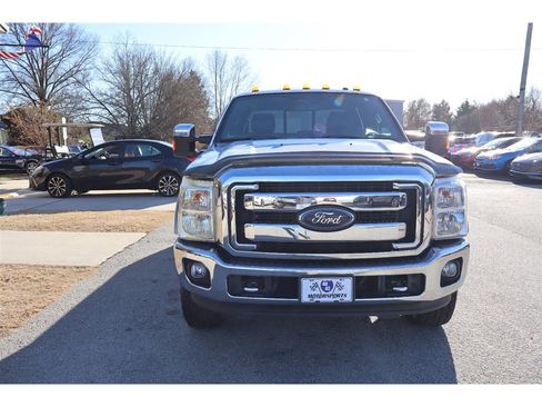 Used 2014 Ford F250 Lariat w/ Chrome Package image 8