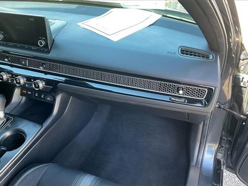 Used 2025 Honda Civic Sport image 15