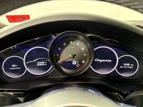 Certified 2019 Porsche Cayenne image 37