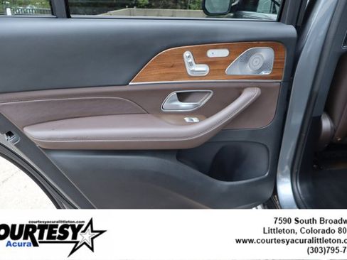 Used 2021 Mercedes-Benz GLS 450 4MATIC image 27