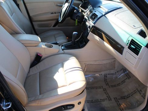 Used 2010 BMW X3 xDrive30i image 8