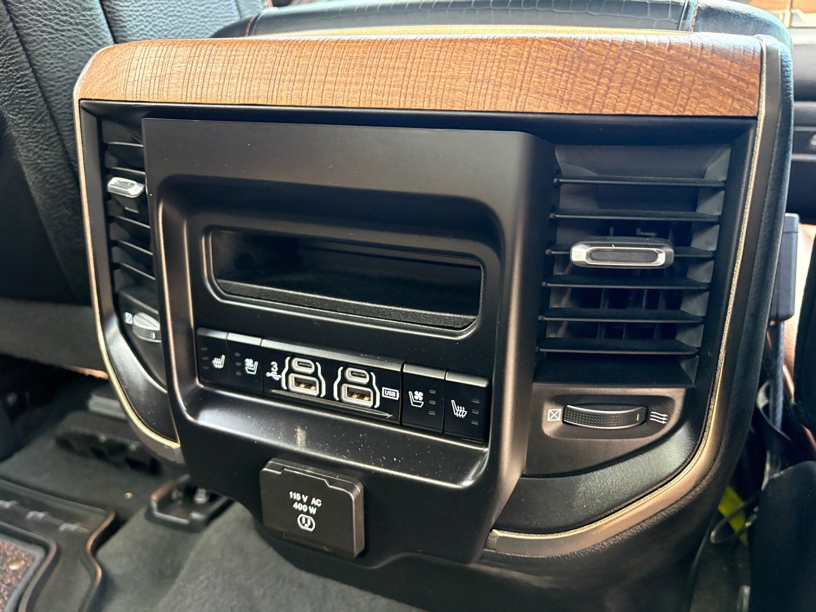 Used 2019 RAM 1500 Limited AWD/4WD image 13