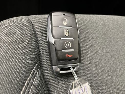 Used 2023 RAM 1500 Big Horn image 28