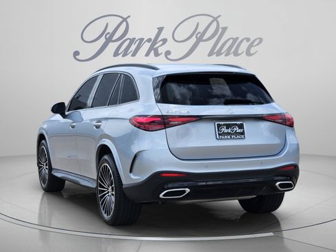 Used 2026 Mercedes-Benz GLC 300 image 3