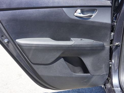 Used 2019 Kia Forte LXS FWD image 19