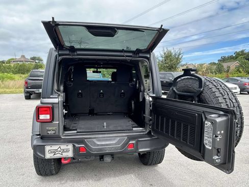 Used 2021 Jeep Wrangler Unlimited Rubicon AWD/4WD image 9