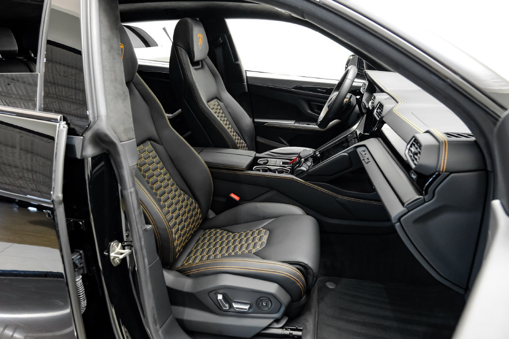 Used 2024 Lamborghini Urus S AWD/4WD image 46