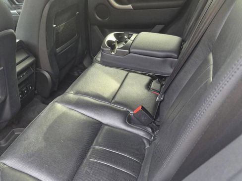 Used 2018 Land Rover Discovery Sport HSE AWD/4WD image 9