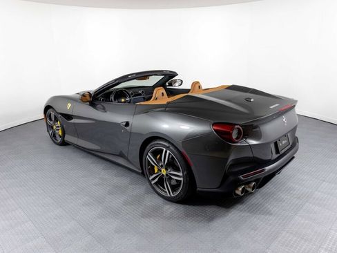 Used 2019 Ferrari Portofino image 10