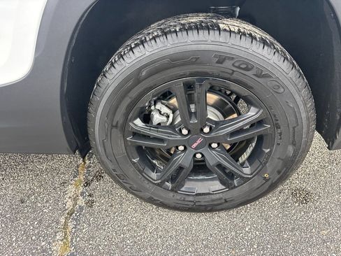 Used 2023 GMC Terrain AT4 AWD/4WD image 14