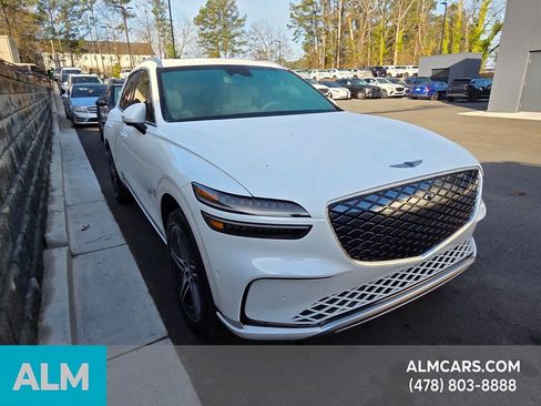 Used 2026 Genesis Electrified GV70 Advanced image 4
