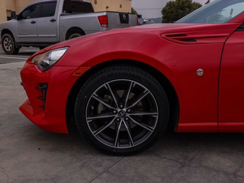 Used 2017 Toyota 86 image 43