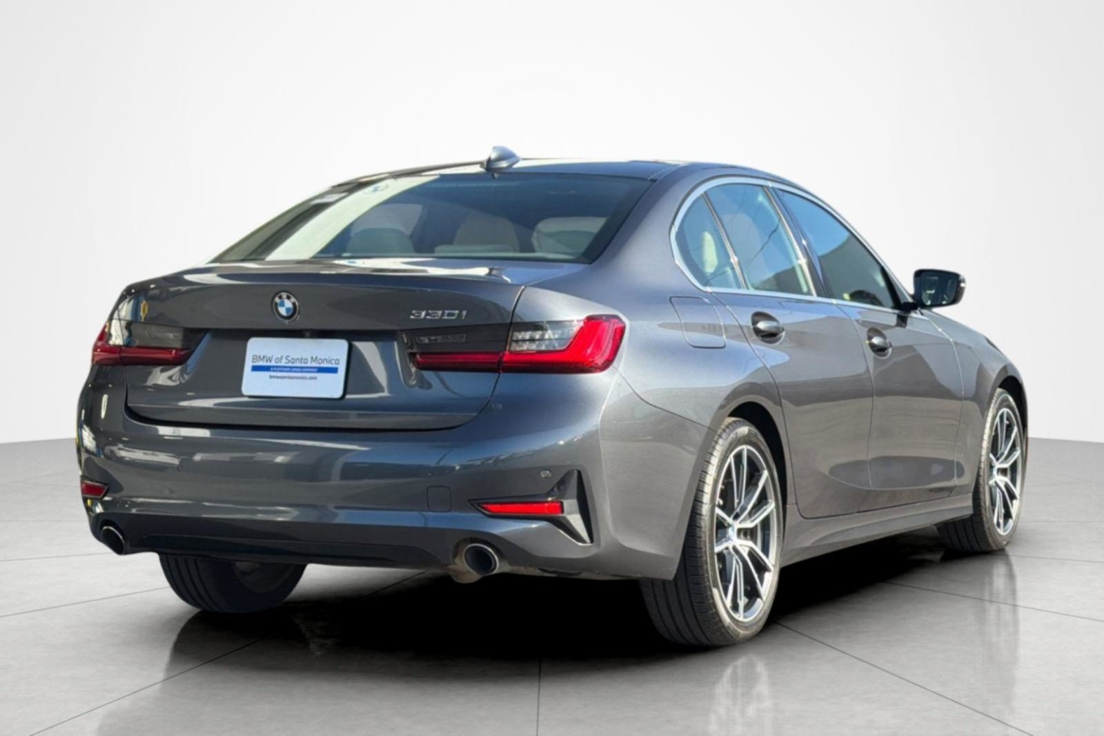 Used 2020 BMW 330i Sedan w/ Driving Assistance Package RWD image 5